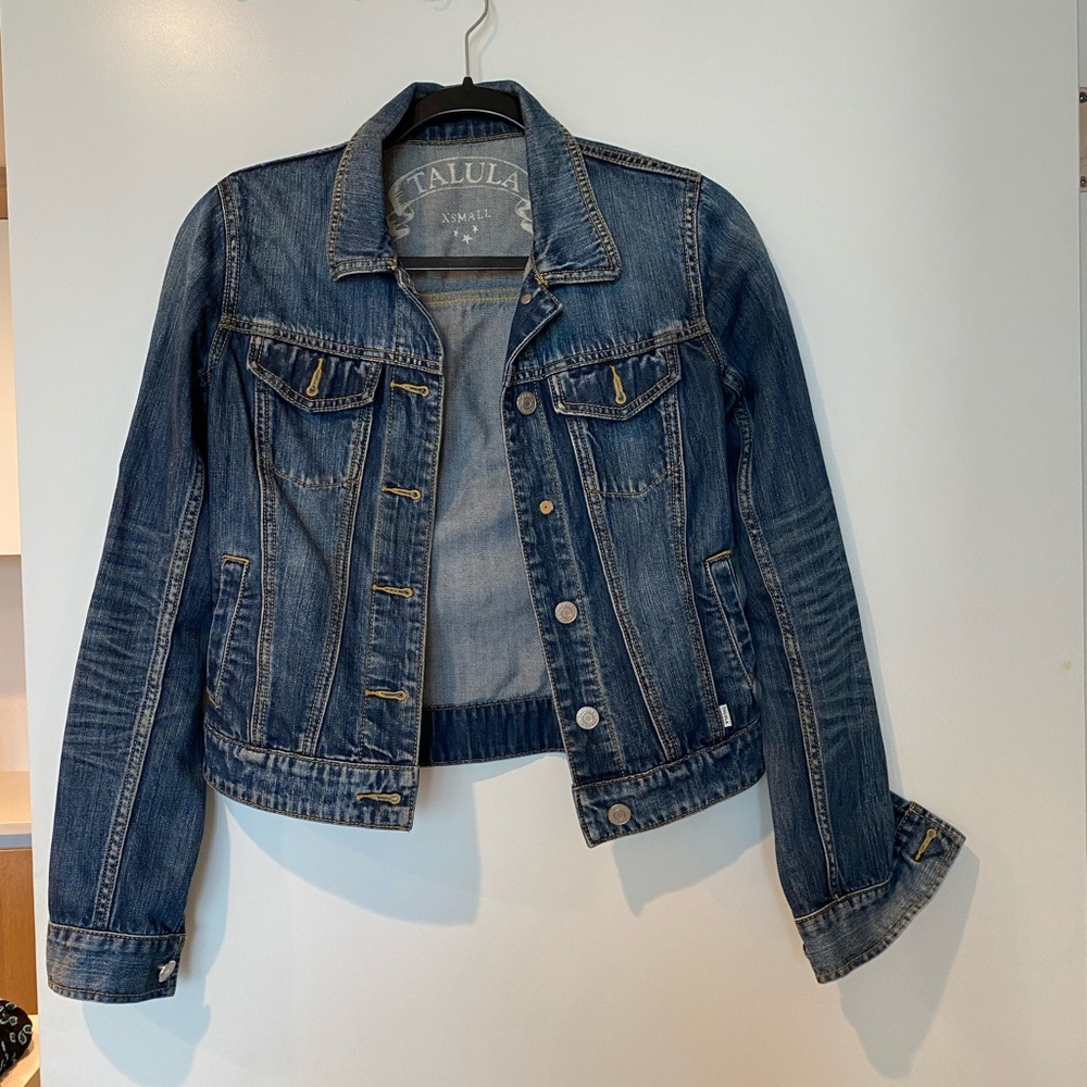 Super cute ARITZIA TALULA jean jacket XS